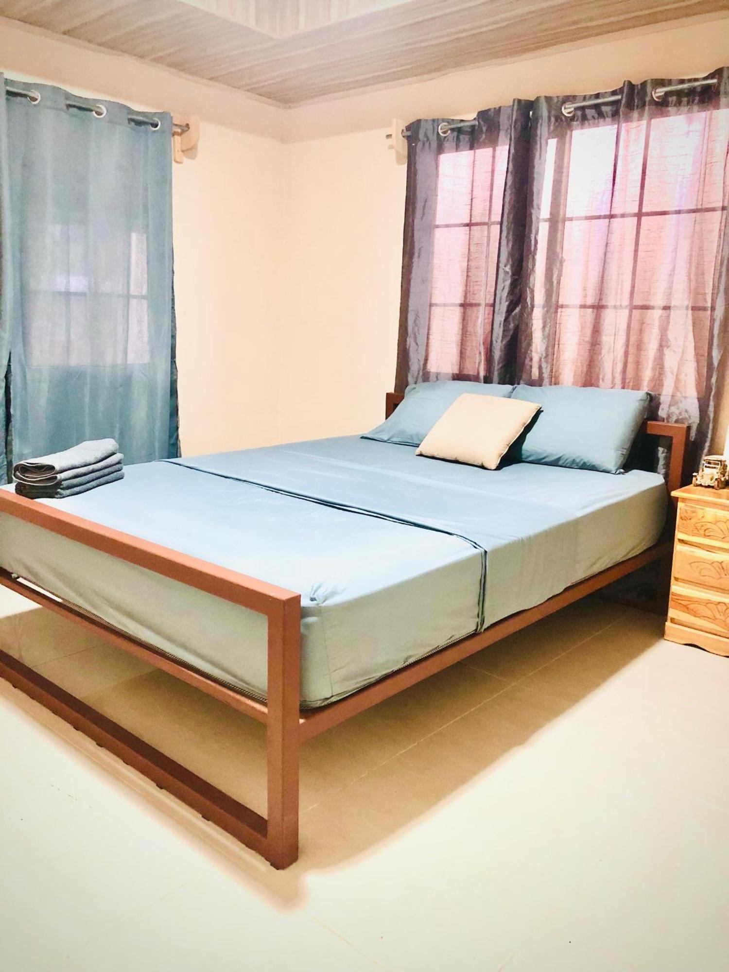 Isabella Hostel And Pool Alto Boquete Экстерьер фото