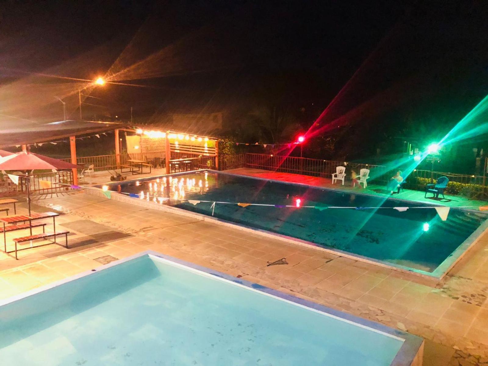 Isabella Hostel And Pool Alto Boquete Экстерьер фото