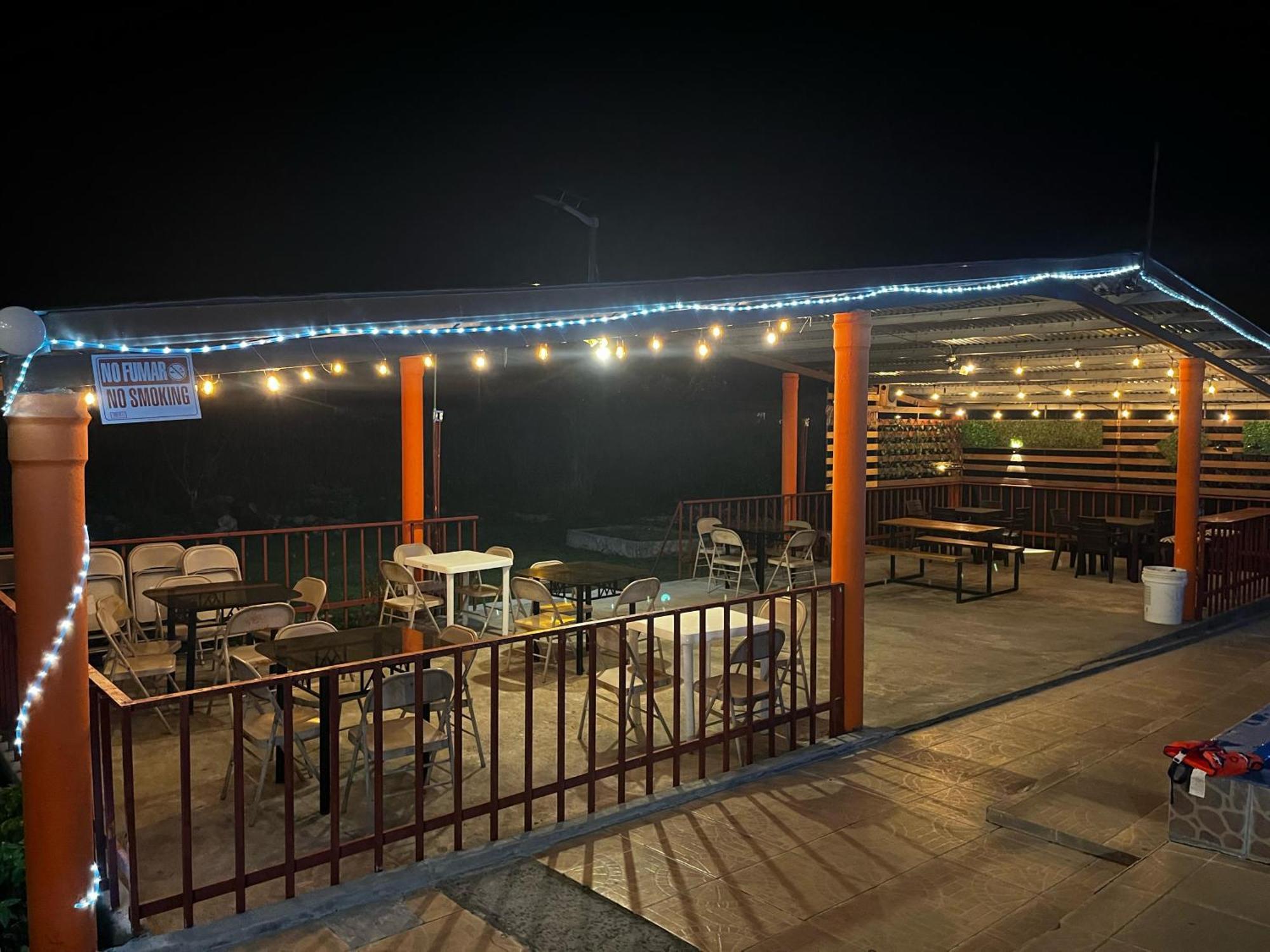 Isabella Hostel And Pool Alto Boquete Экстерьер фото